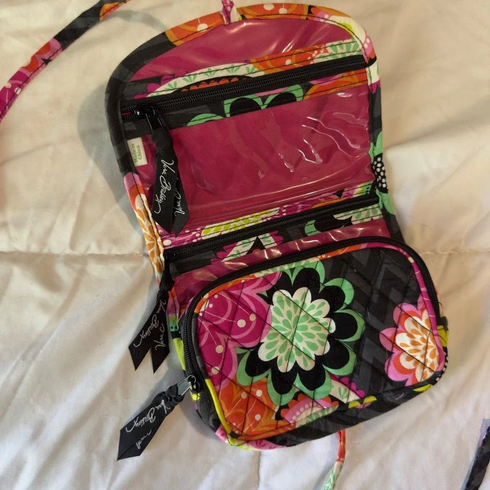 Vera Bradley Small Jewelry/Cosmetic 3 Pocket Zipper Case Black Floral Multicolor